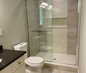 For Lease - 924 Robert Ferrie Drive, Kitchener, Ontario - Photo 3