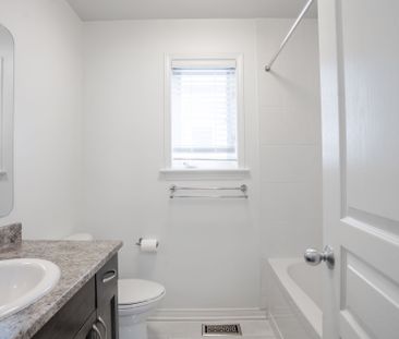 For Lease - 310 Kippen Place, Barrhaven, Ontario - Photo 6