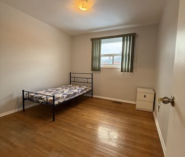 For Lease - 130 Duncanwoods Drive, Toronto, Ontario - Photo 6