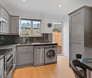 3 bedroom terraced house to rent - Photo 6