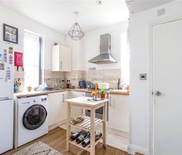 Studio to rent - Photo 3