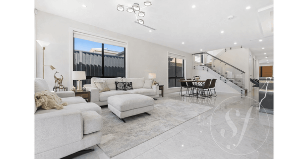 Stunning Family Home with In-Law Accommodation in the Heart of Box Hill - Photo 1