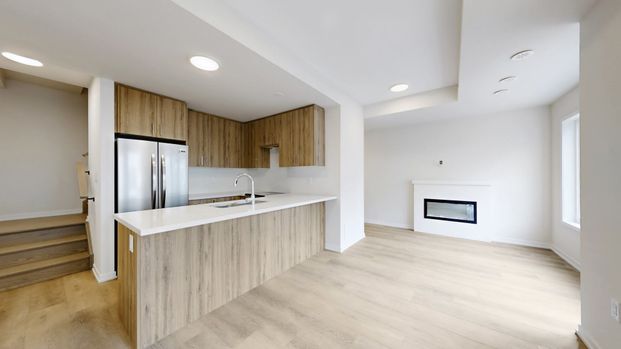 For Lease - 164 Matawin Lane, Richmond Hill, Ontario - Photo 1