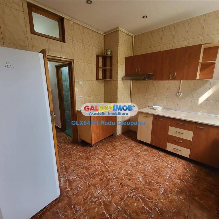Inchiriere apartament 2 camere, Ploiesti, zona Sud - Photo 1