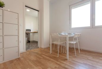 Room with double bed in Actor Llorens Street