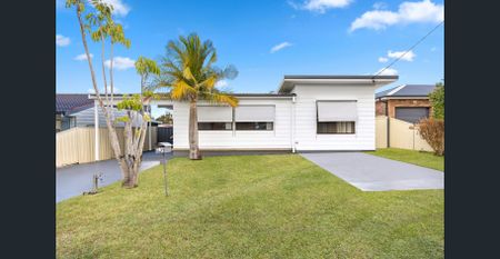 Bright and Sunny Family Home - Photo 2