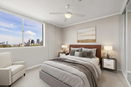 Bright & Airy with Water & Harbour Bridge Views - Photo 2