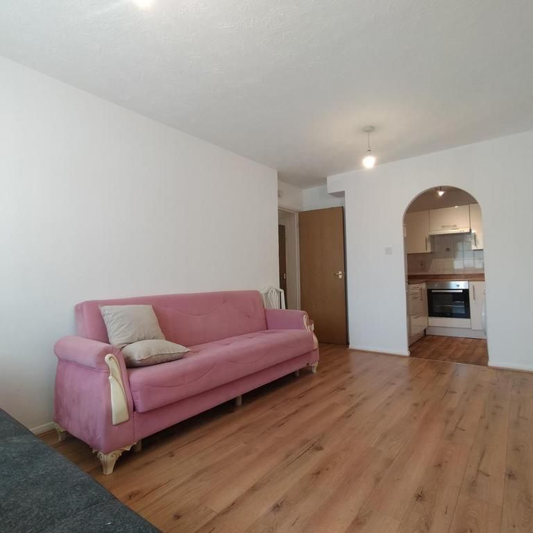 1 bedroom apartment to rent - Photo 1