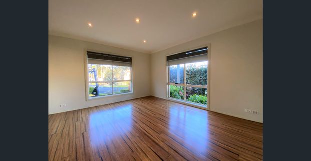 VIEWING AVAILABLE BY APPOINTMENT - Photo 1