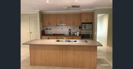 Lovely Family Home - Photo 5