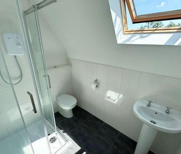 Mill Lane, West Byfleet, Surrey, KT14 - Photo 3