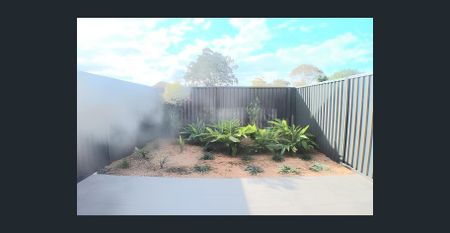 2-Bedroom Townhouse in a Prime Sutherland Location - Photo 5