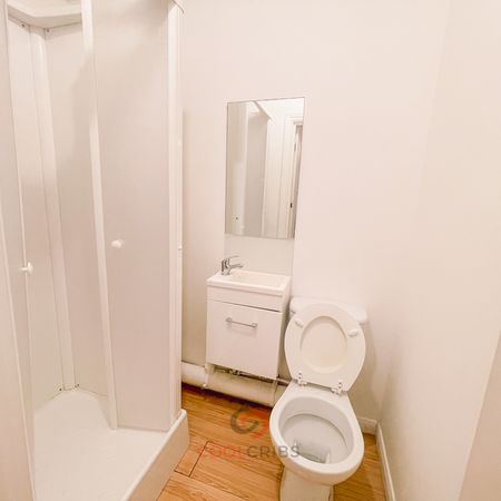 Holloway Road, Islington, London, N7 - Photo 3