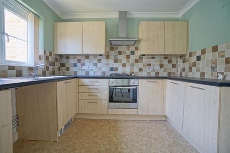 3 bedroom terraced house to rent - Photo 5