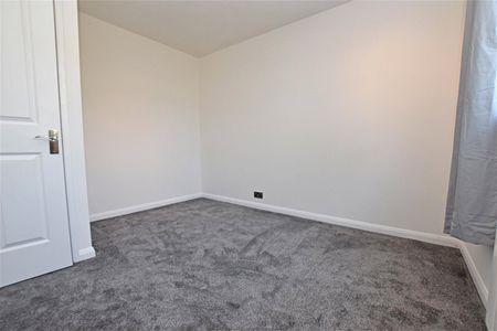 Thatchers Way, Isleworth - 1 bedroomProperty for lettings - Chasebuchanan - Photo 2