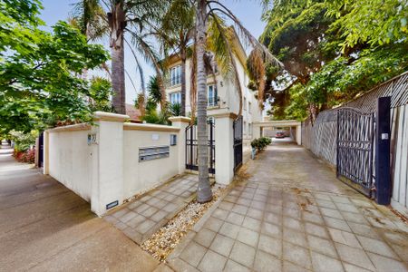 THIS IS THE ONE! - Photo 3