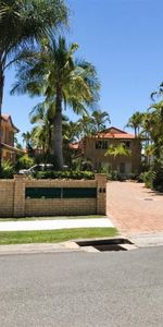 3 Bed Townhouse in Prime Coomera Location - Photo 3