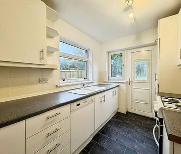 3 bedroom semi-detached house to rent - Photo 4