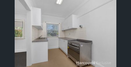 Very Well Maintained Residence! - Photo 2
