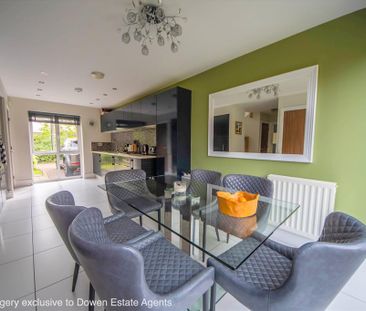 4 bedroom detached house to rent - Photo 4