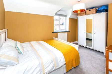 3 bedroom terraced house to rent - Photo 5