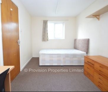 4 Bedroom Student Leeds Properties - Photo 4