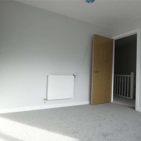 Pen Y Ffridd Road, Bangor, LL57 - Photo 1