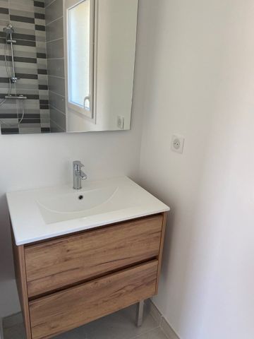 Location Maison 4 pièces 93m² ST YRIEIX SUR CHARENTE 16710 - Photo 4
