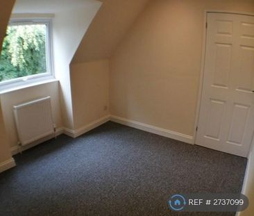 3 bedroom semi-detached house to rent - Photo 6
