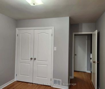 2143 Linby Street #UPPER - Photo 1