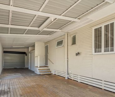 Spacious Three Bedroom Home in Kippa-Ring! - Photo 3