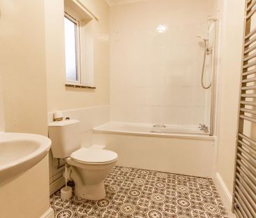 1 bedroom property to rent - Photo 4