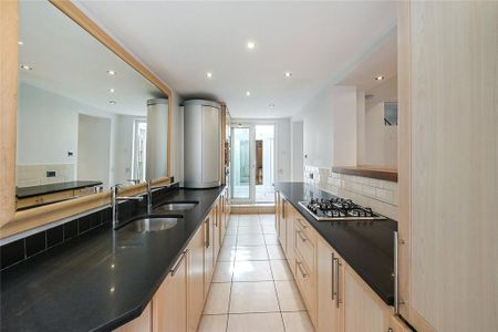 3 bedroom terraced house to rent - Photo 3