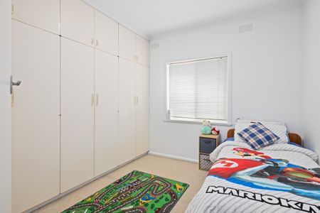 Cozy Family Home In A Convenient Location! - Photo 2