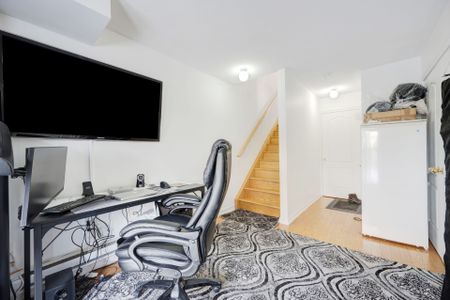 For Lease - 46 Sea Drifter Crescent, Brampton, Ontario - Photo 2