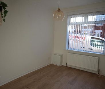 48 Glenside Parade, Belfast, BT14 8AH - Photo 6