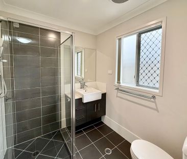 7 Crestwood Road, Thornton - Photo 5