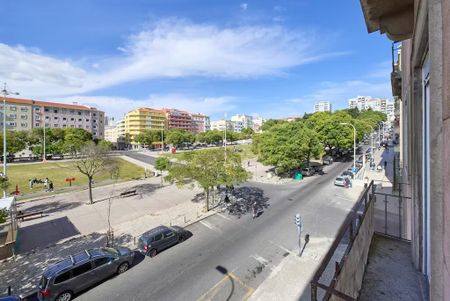 Alameda Dom Afonso Henriques, Lisbon, Lisbon 1000-123 - Photo 3