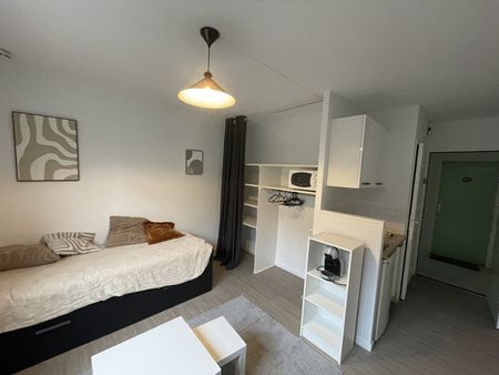 Location Appartement 1 pièce 17m² - Photo 5