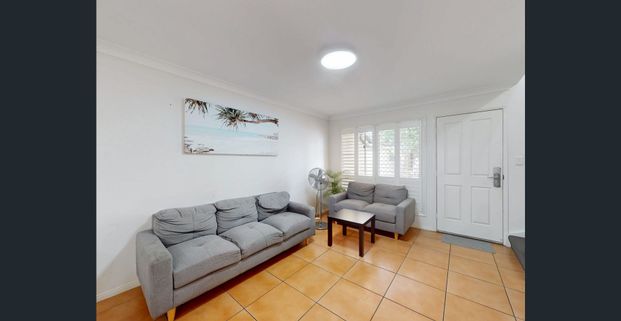 Modern 3-Bedroom Unit in Mansfield - Within Mansfield State High School - Photo 1