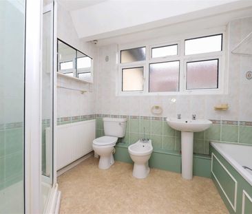 2 bedroom maisonette - Photo 4