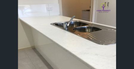 Exceptional Family Living in a Prime Tarneit Position - Photo 2