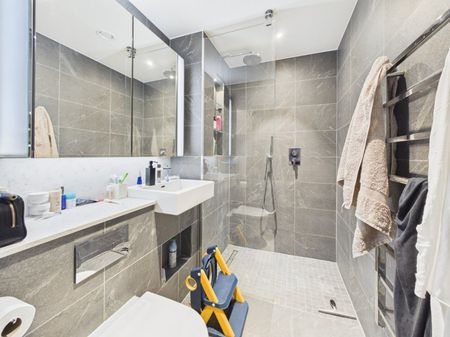 Malthouse Road, London,SW11 - Photo 5