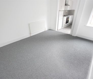 3 Bedroom House - Terraced To Let - Photo 3