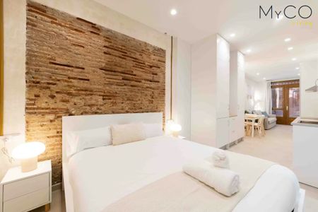 Plaça del Doctor Collado, Valencia, Valencian Community 46001 - Foto 4