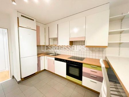 Spacieux appartement de 4 pièces avec deux balcons situé au 2ème étage - Photo 2