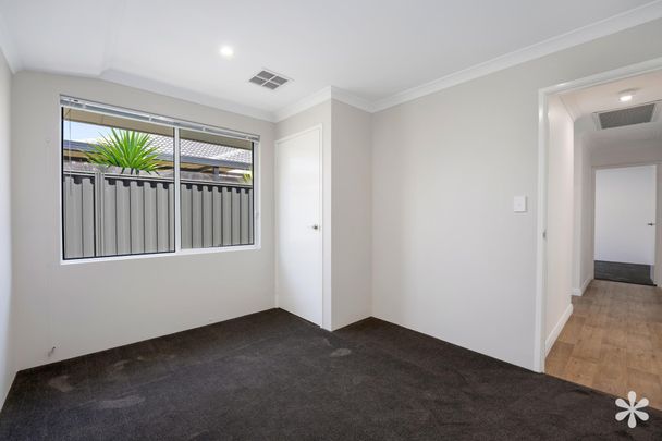 20 Langley Street - Photo 1