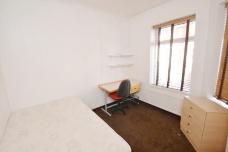 Standish Road, Fallowfield, Manchester, M14 - Photo 2