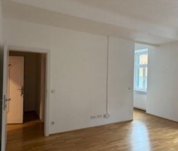 Perfekt für Studierende: Lichtdurchflutete, schön sanierte 1-Zimmer... - Photo 3