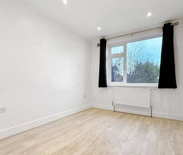 3 bedroom end of terrace house to rent - Photo 6